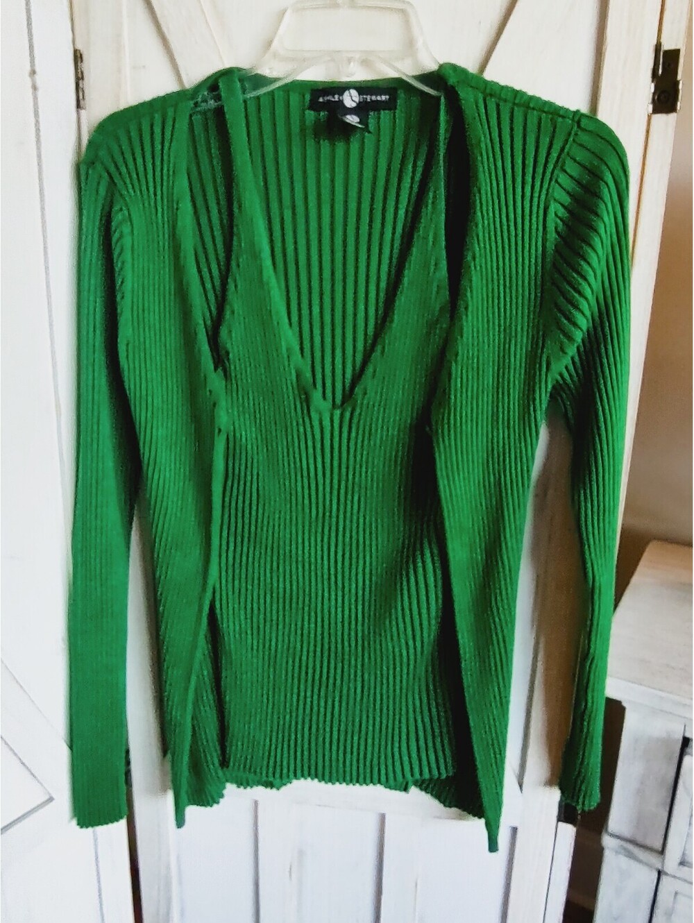 Ashley Stewart Green Ribbed V-Neck Mock Two-Piece Layer Sweater. Size 18/20